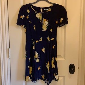 Sun dress with key hole